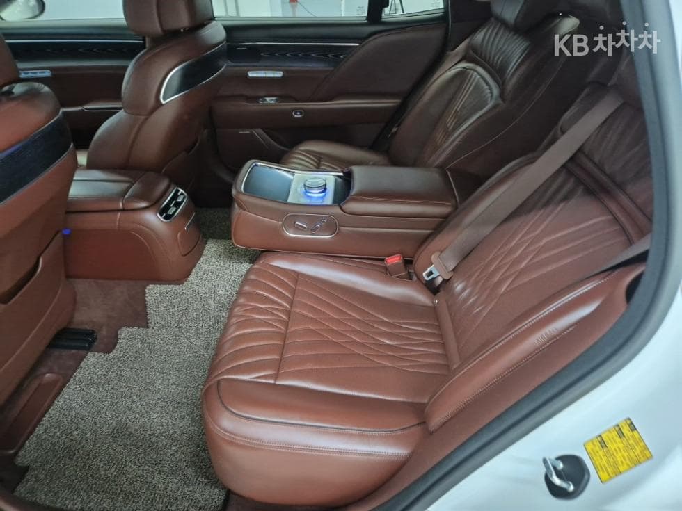 Genesis G90(RS4)3.5T AWD Standard - 12