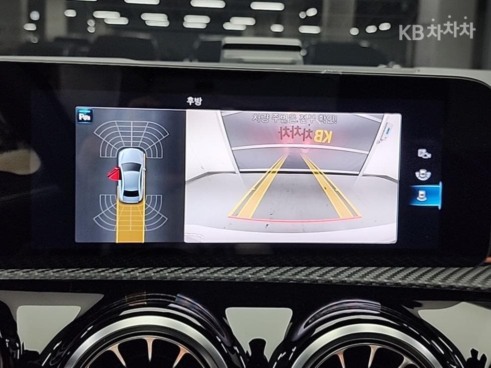 Mercedes-Benz A클래스(W177)A220 Sedan - - 13