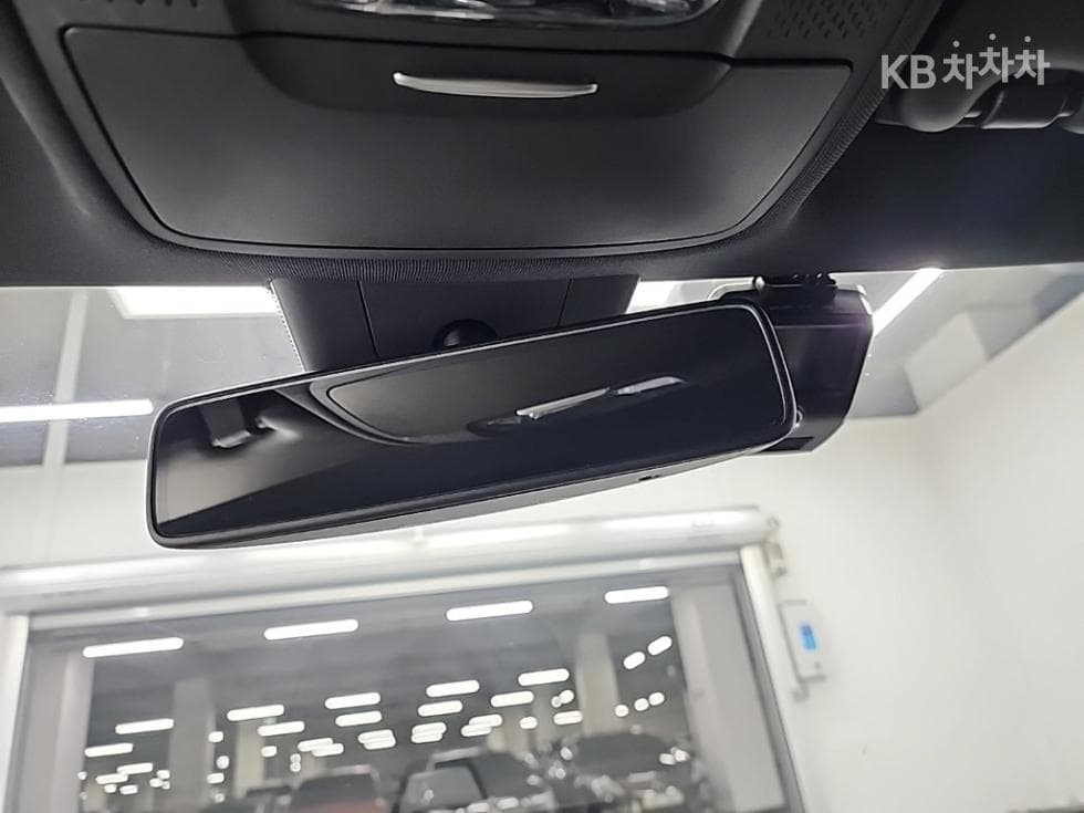 Mercedes-Benz A클래스(W177)A220 Sedan - - 15