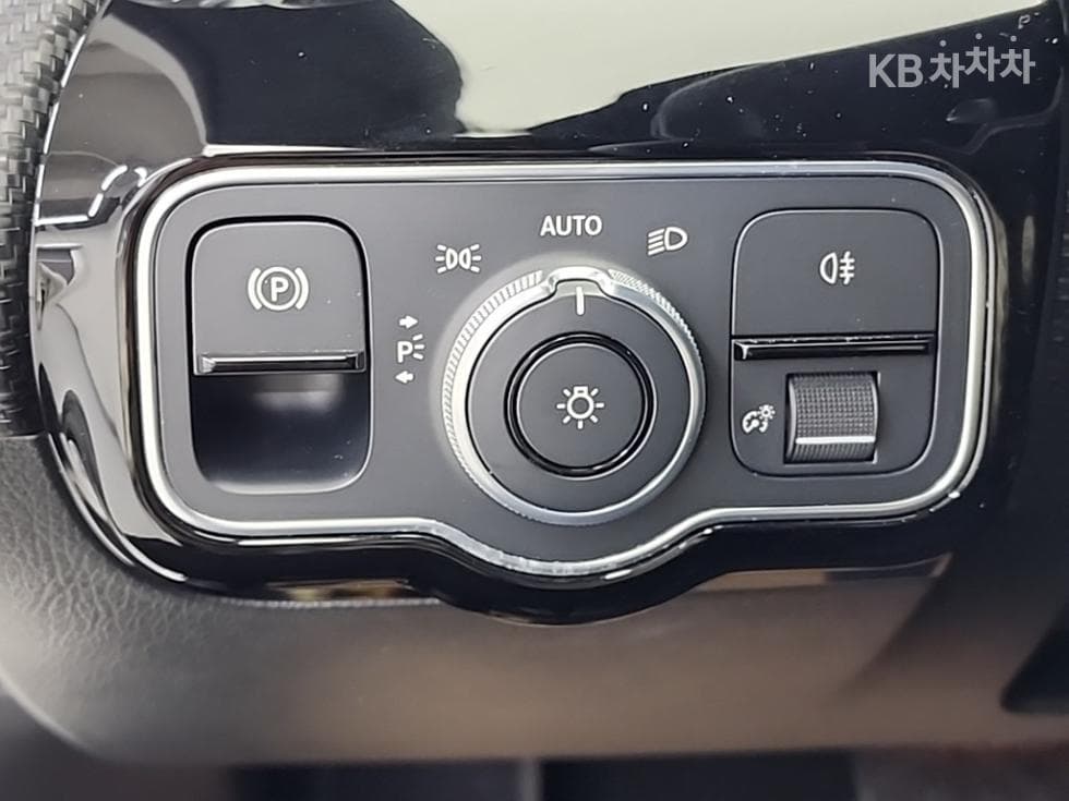 Mercedes-Benz A클래스(W177)A220 Sedan - - 17