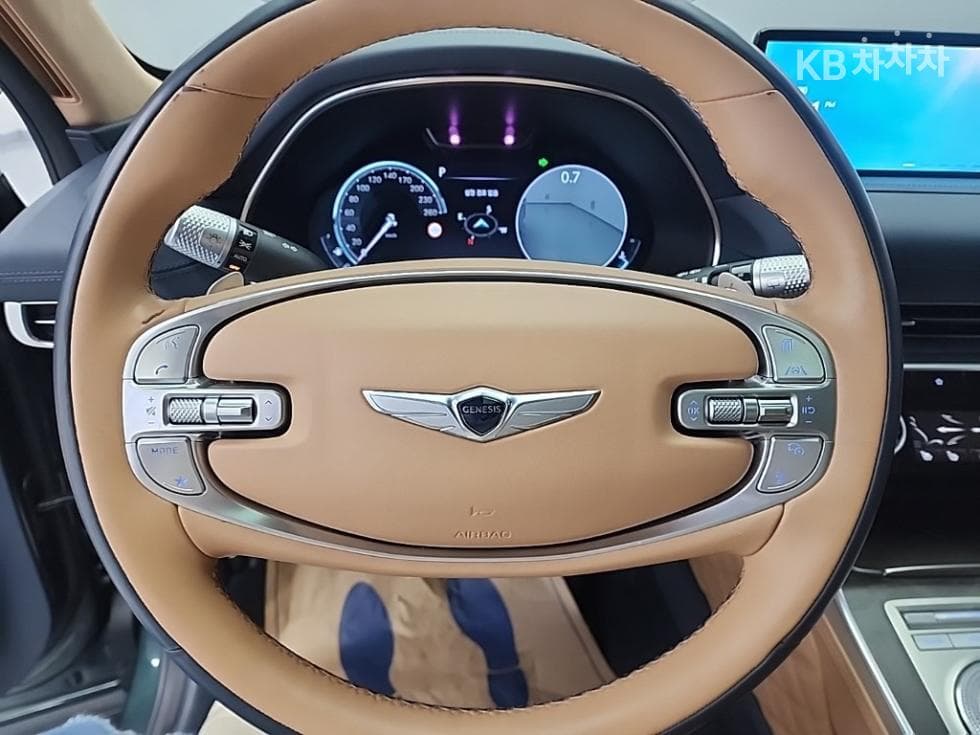 Дженезис GV802.5 Турбо Бензин AWD - 9