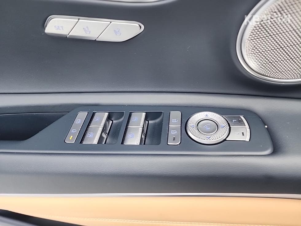 Дженезис GV802.5 Турбо Бензин AWD - 17