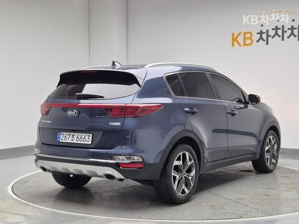 Киа Sportage 더 볼드2.0 Дизел 2WD Престиж - 3