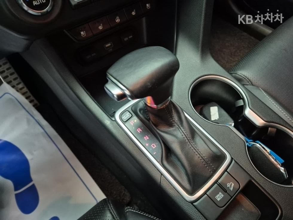 Киа Sportage 더 볼드2.0 Дизел 2WD Престиж - 8