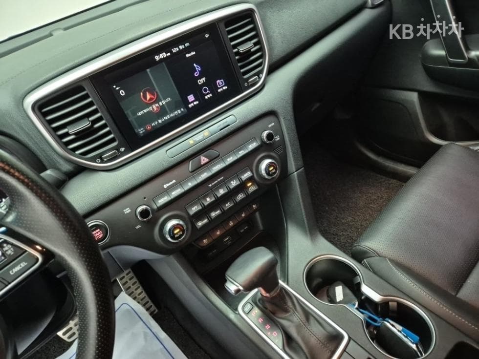 Киа Sportage 더 볼드2.0 Дизел 2WD Престиж - 10