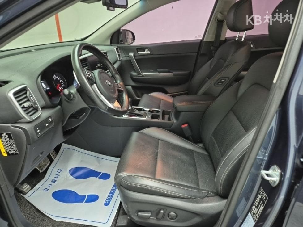 Киа Sportage 더 볼드2.0 Дизел 2WD Престиж - 11