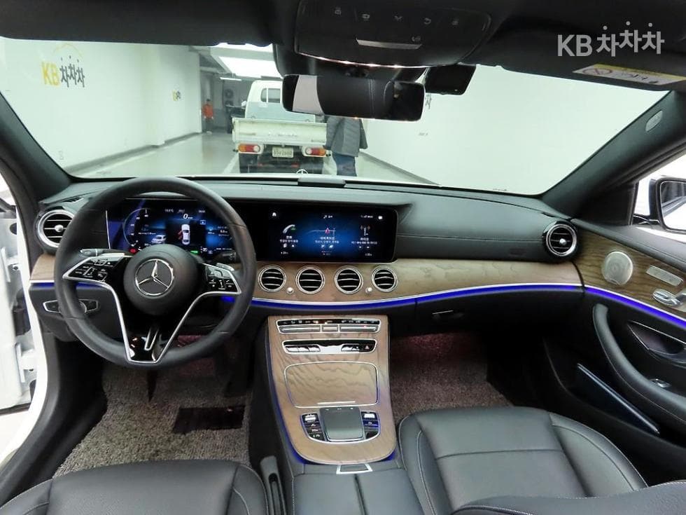 Mercedes-Benz E-Class (W213)E220d 4MATIC Exclusive - 7