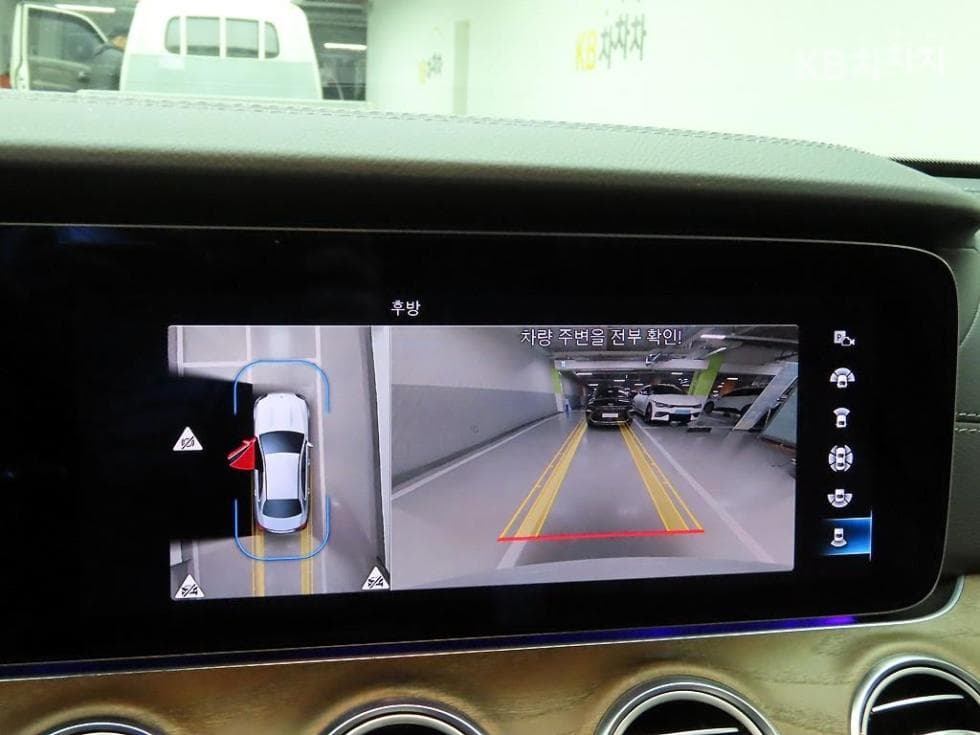 Mercedes-Benz E-Class (W213)E220d 4MATIC Exclusive - 15