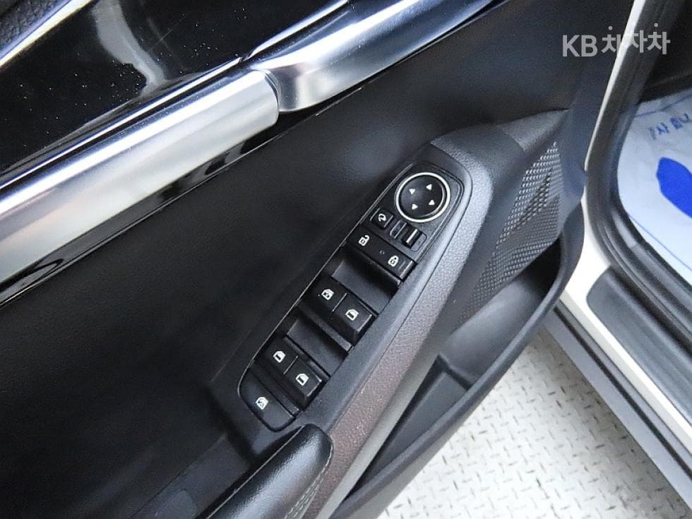 Kia Seltos1.6 Gasoline Turbo 2WD Noblesse - 13