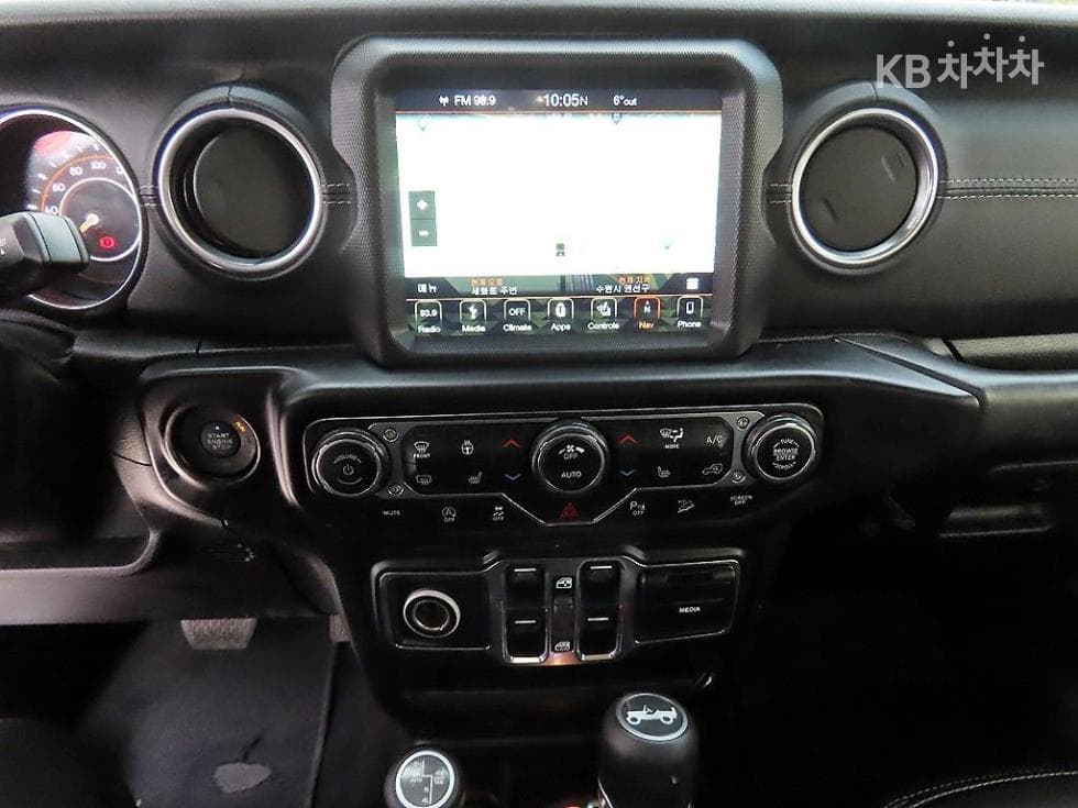 지프 랭글러 (JL)2.0 오버랜드 4도어 Стандартен - 13