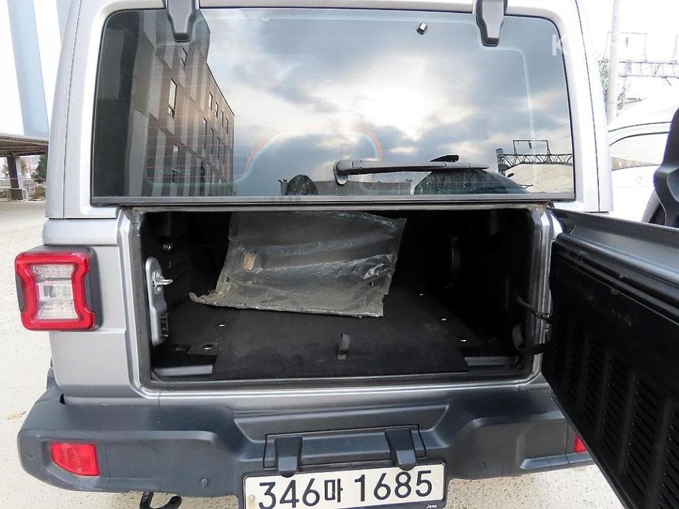 지프 랭글러 (JL)2.0 오버랜드 4도어 Стандартен - 17