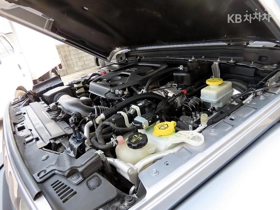 지프 랭글러 (JL)2.0 오버랜드 4도어 Стандартен - 18