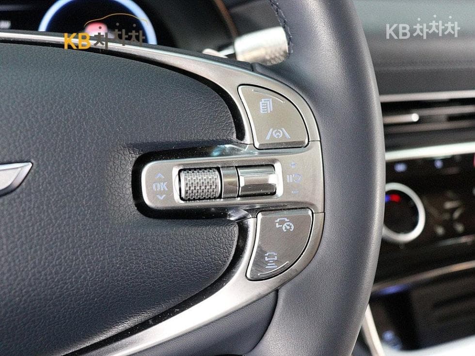 Genesis GV802.5 Turbo Gasoline AWD - 7