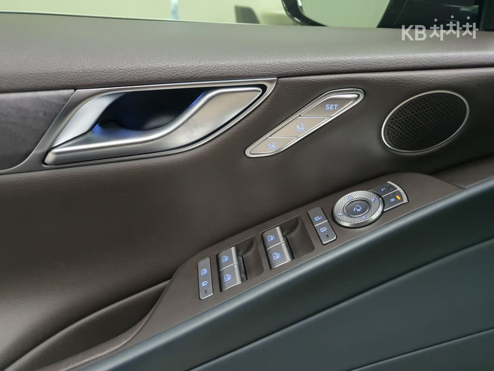 Genesis G80(RG3)2.5 Turbo Gasoline Direct Injection 2WD - 11