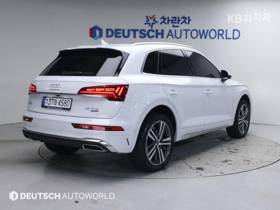 Audi The New Q5(FY)45 TFSI Quattro Premium - 4