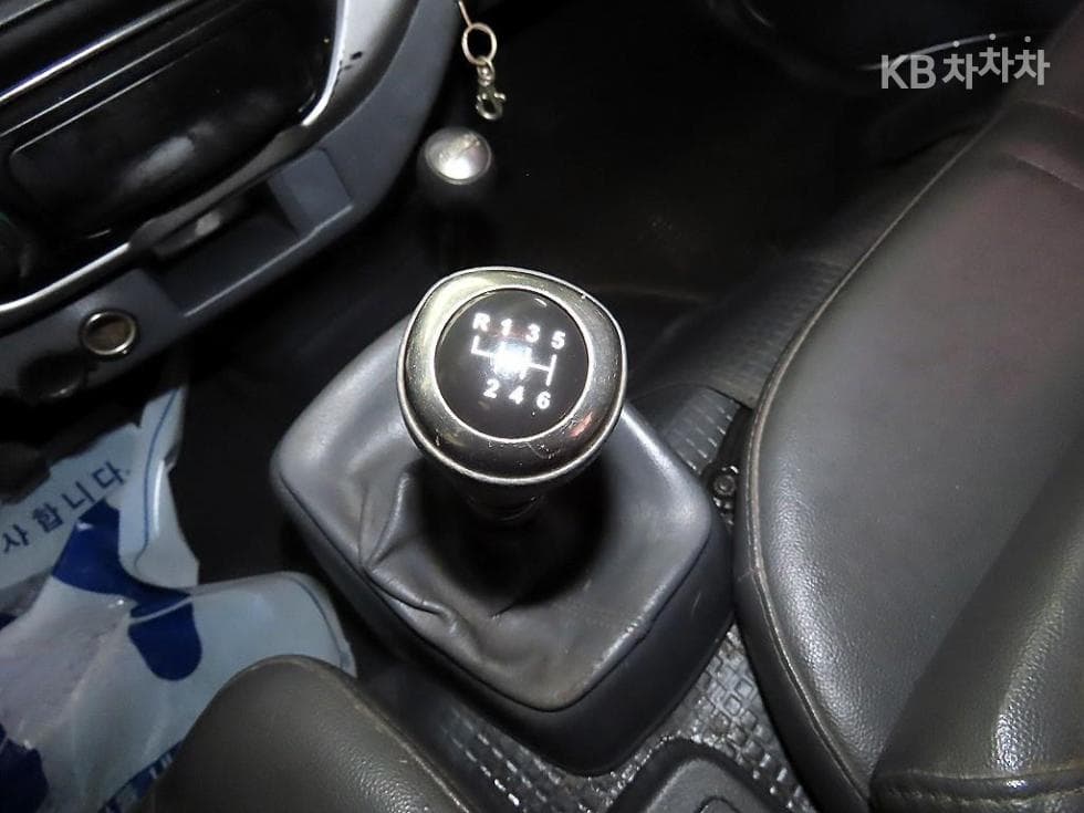 Киа Бонго 3 (лек)4x4 장축 Двойна Кабина Limited Limited - 13