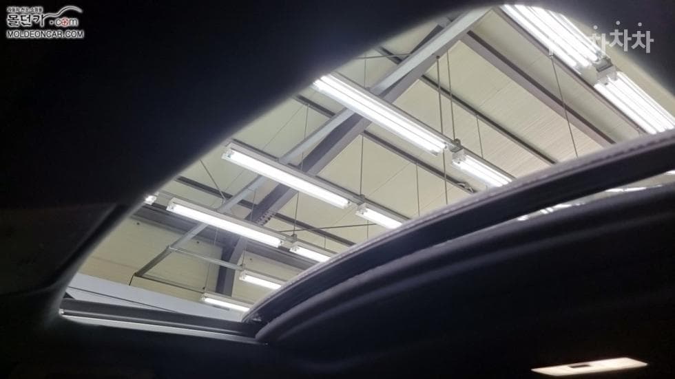 Lexus UX300h Стандартен - 16