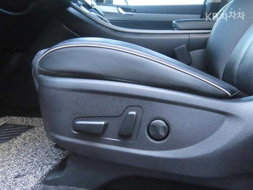 Хюндай Palisade3.8 Бензин 7-местен (Лимузин) Exclusive - 17