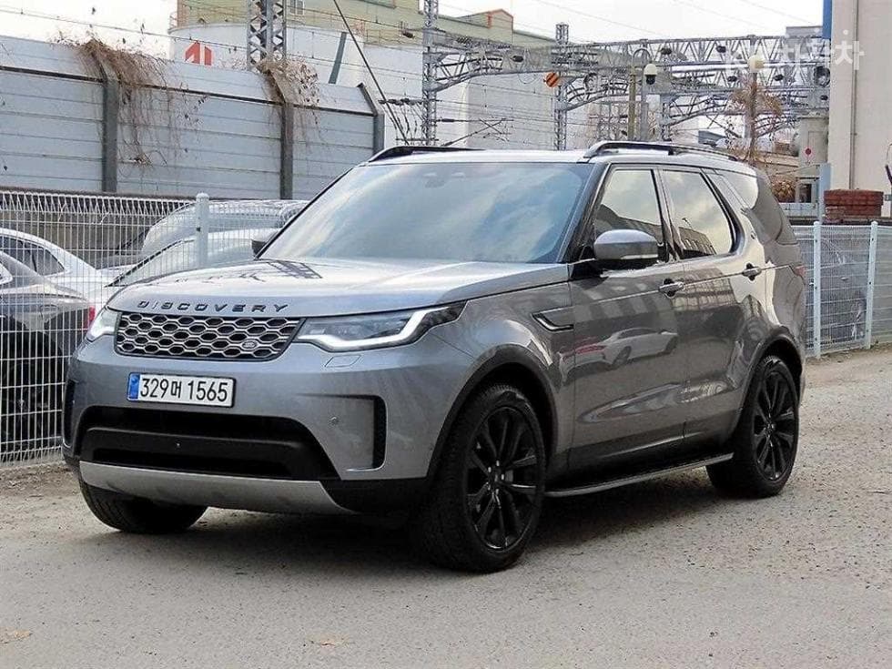 Land Rover 디스커버리5 P300 SE - Image 1