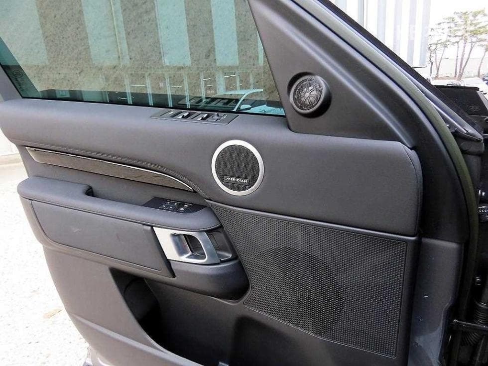 Land Rover 디스커버리5P300 SE - 11