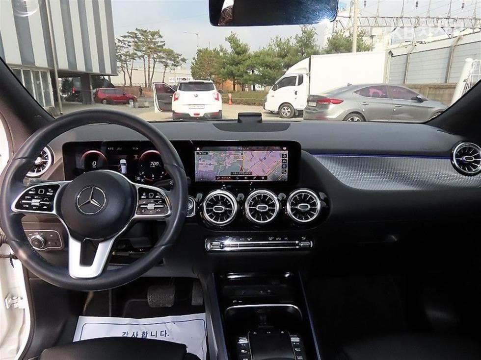 Mercedes-Benz GLA H247220 - 7