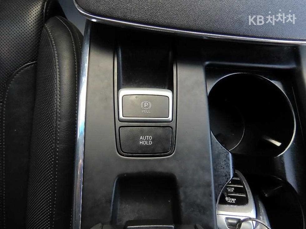 Хюндай The New (фейслифт) Grandeur (Azera)2.5 Premium 초이스 - 14