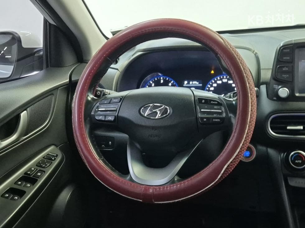 Hyundai KonaDiesel 1.6 Modern 초이스 - 9