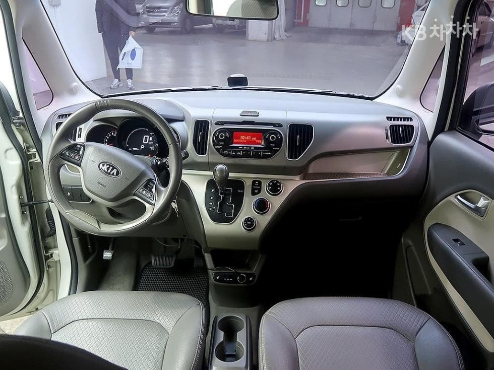 Kia Ray (van)1.0 Gasoline Luxury - 5