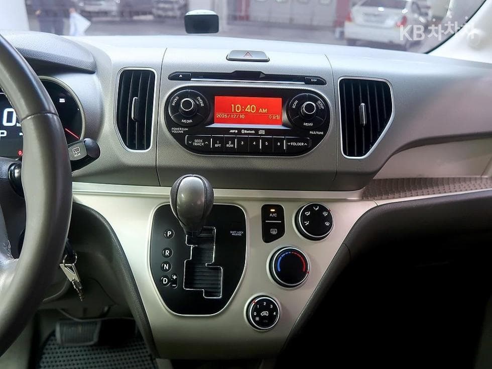 Kia Ray (van)1.0 Gasoline Luxury - 9