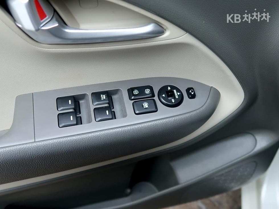 Kia Ray (van)1.0 Gasoline Luxury - 13