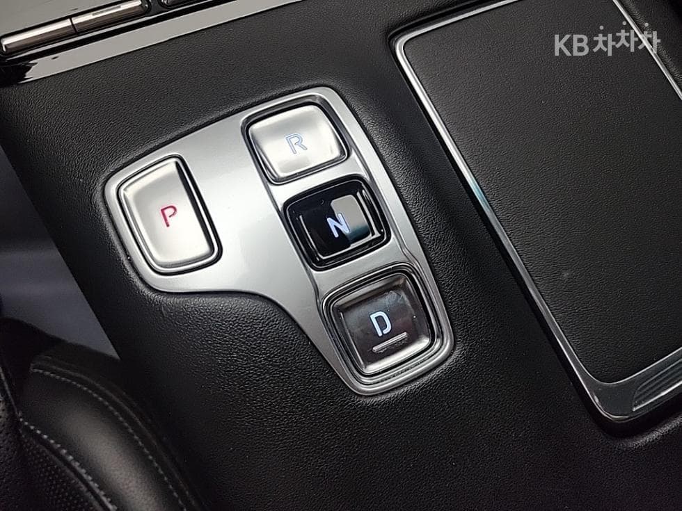 Хюндай The New (фейслифт) Grandeur (Azera)2.5 Premium - 10