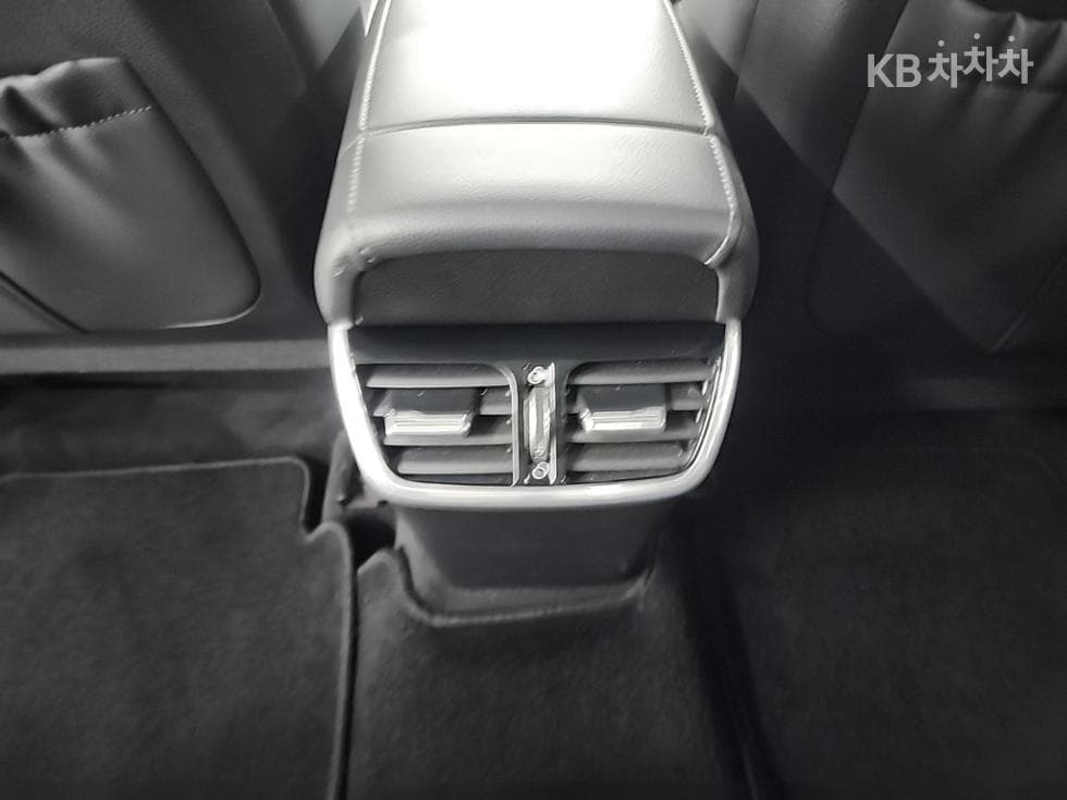 Хюндай The New (фейслифт) Grandeur (Azera)2.5 Premium - 13