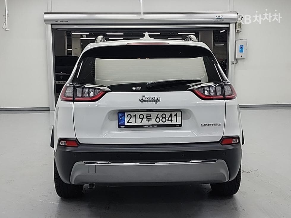 지프 체로키(KL)2.4 Бензин FWD Limited - 3