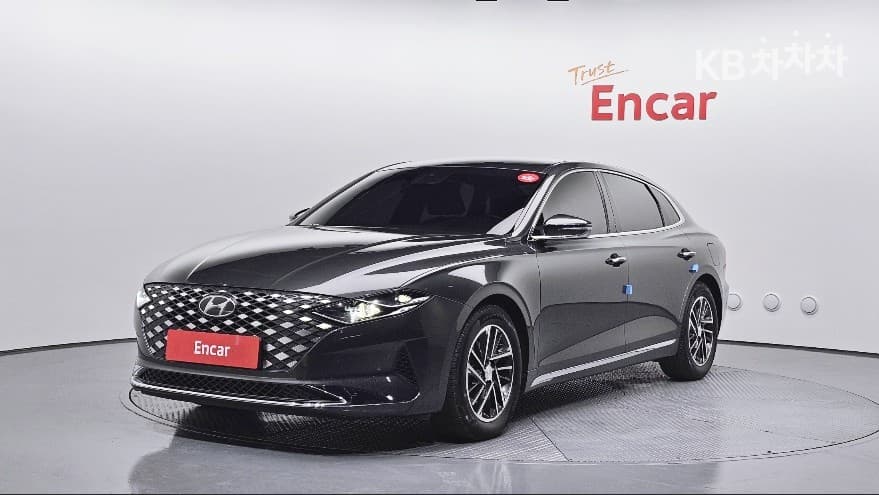 Hyundai The New (facelift) Grandeur (Azera) 2.5 Premium 초이스 - Image 1