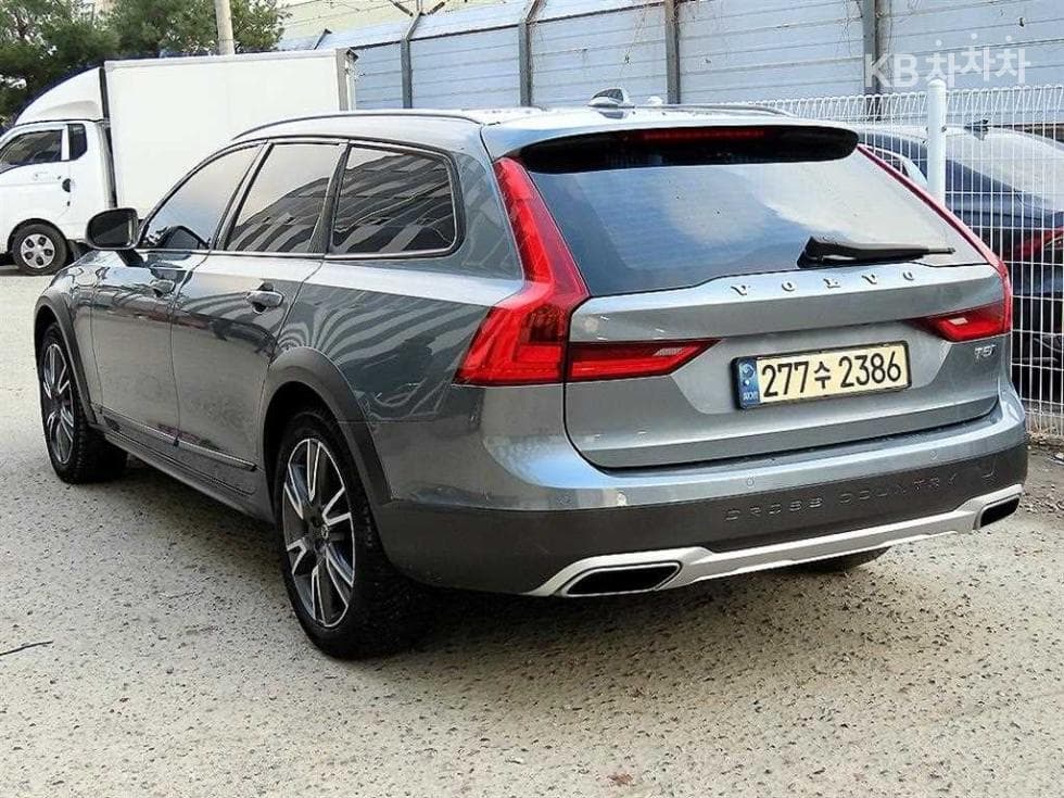 Volvo V90 CCD5 Pro AWD - 3