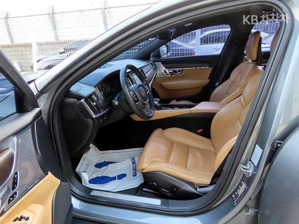 Volvo V90 CCD5 Pro AWD - 5