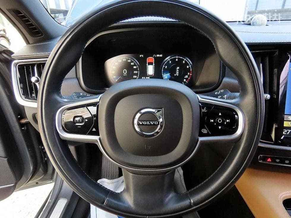 Volvo V90 CCD5 Pro AWD - 8