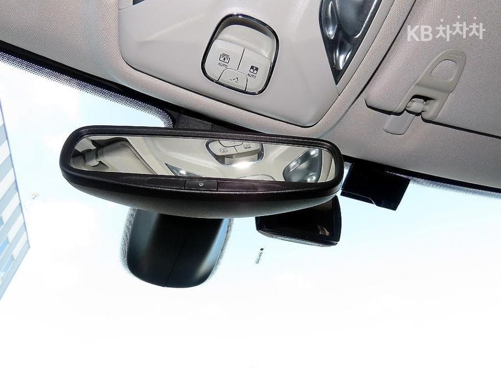 지프 올Нов 컴패스2.4 AWD 론지튜드 - 16