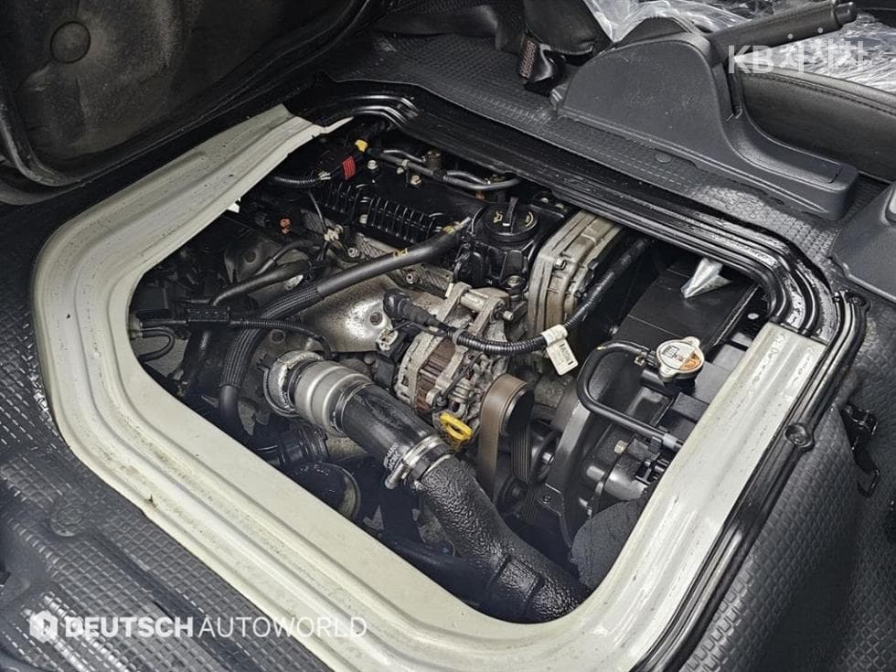 Киа Бонго 3 (лек)1 тон 파워게이트 Удължено междуосие 1단 Королевска кабина Лукс - 6