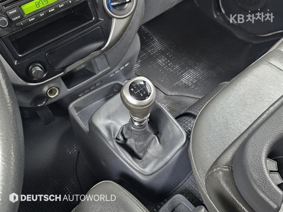 Киа Бонго 3 (лек)1 тон 파워게이트 Удължено междуосие 1단 Королевска кабина Лукс - 9