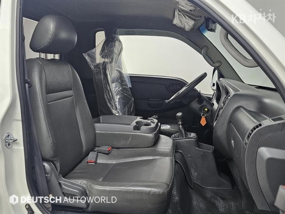 Киа Бонго 3 (лек)1 тон 파워게이트 Удължено междуосие 1단 Королевска кабина Лукс - 10