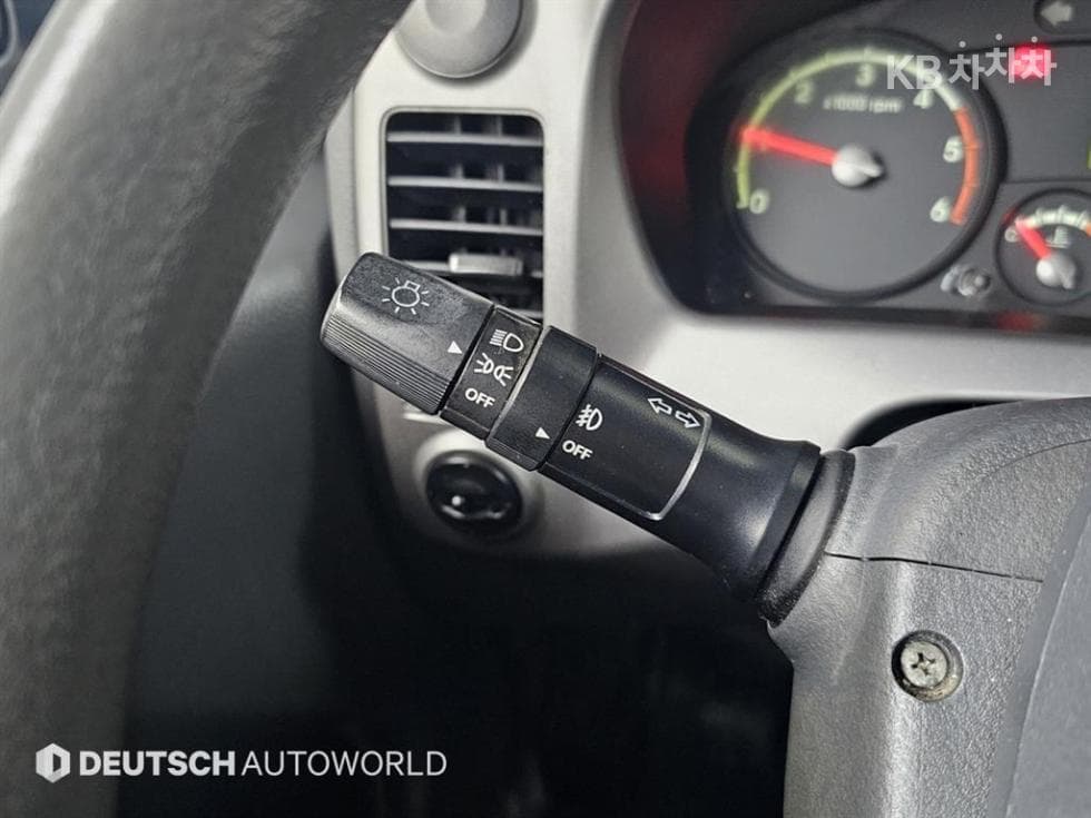 Киа Бонго 3 (лек)1 тон 파워게이트 Удължено междуосие 1단 Королевска кабина Лукс - 16