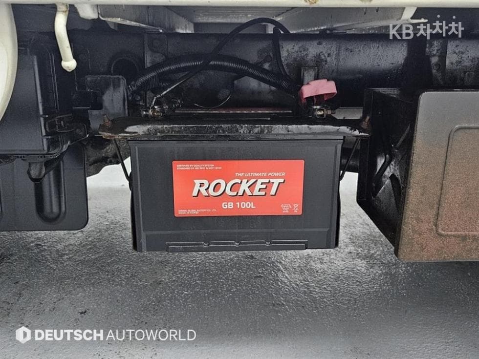 Киа Бонго 3 (лек)1 тон 파워게이트 Удължено междуосие 1단 Королевска кабина Лукс - 17