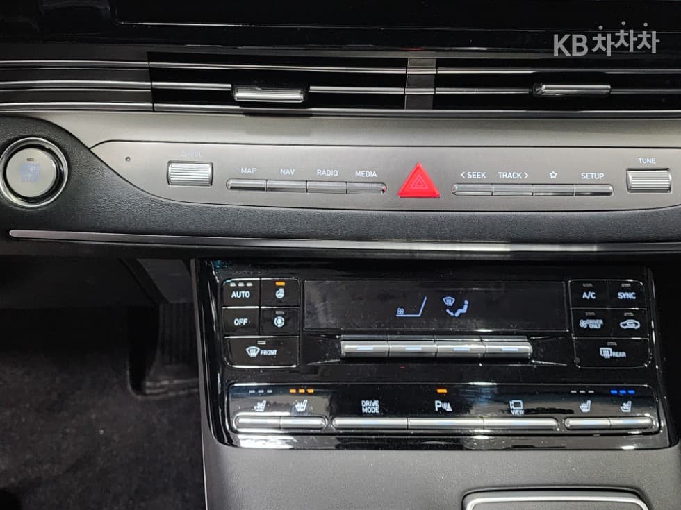 Хюндай The New (фейслифт) Grandeur (Azera) Хибрид2.4 Premium - 16