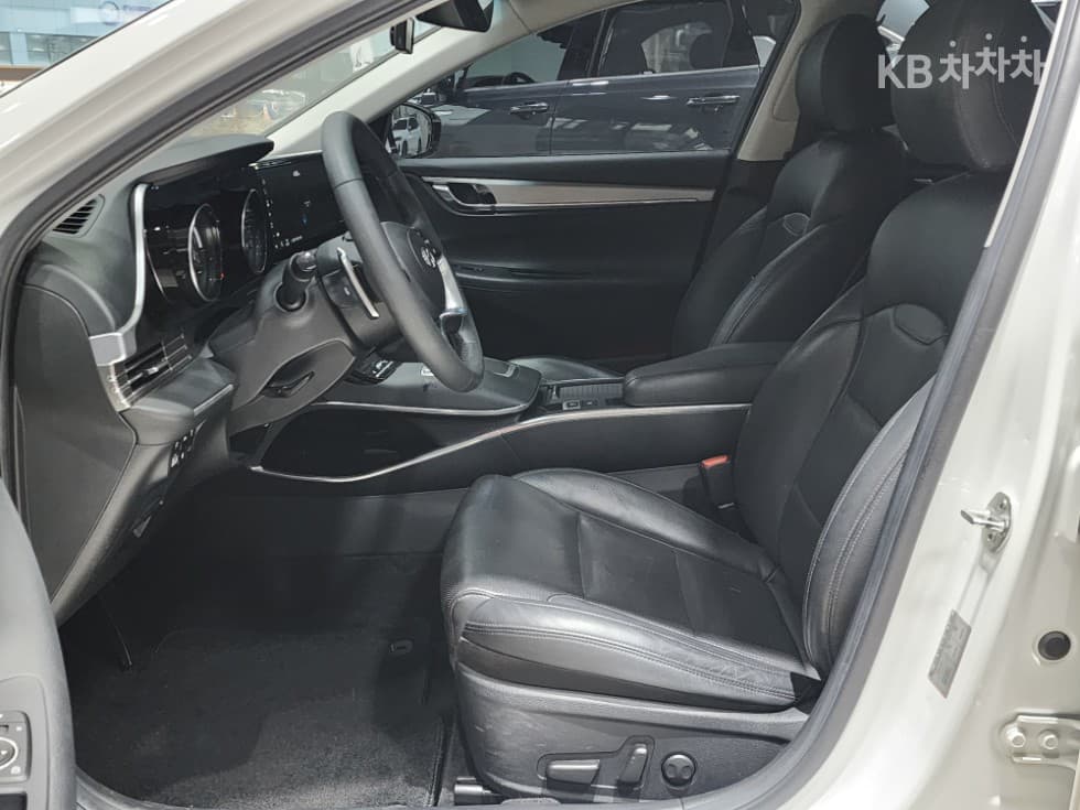 Хюндай The New (фейслифт) Grandeur (Azera) Хибрид2.4 Premium - 19