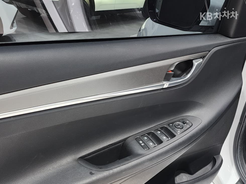 Хюндай The New (фейслифт) Grandeur (Azera) Хибрид2.4 Premium - 25