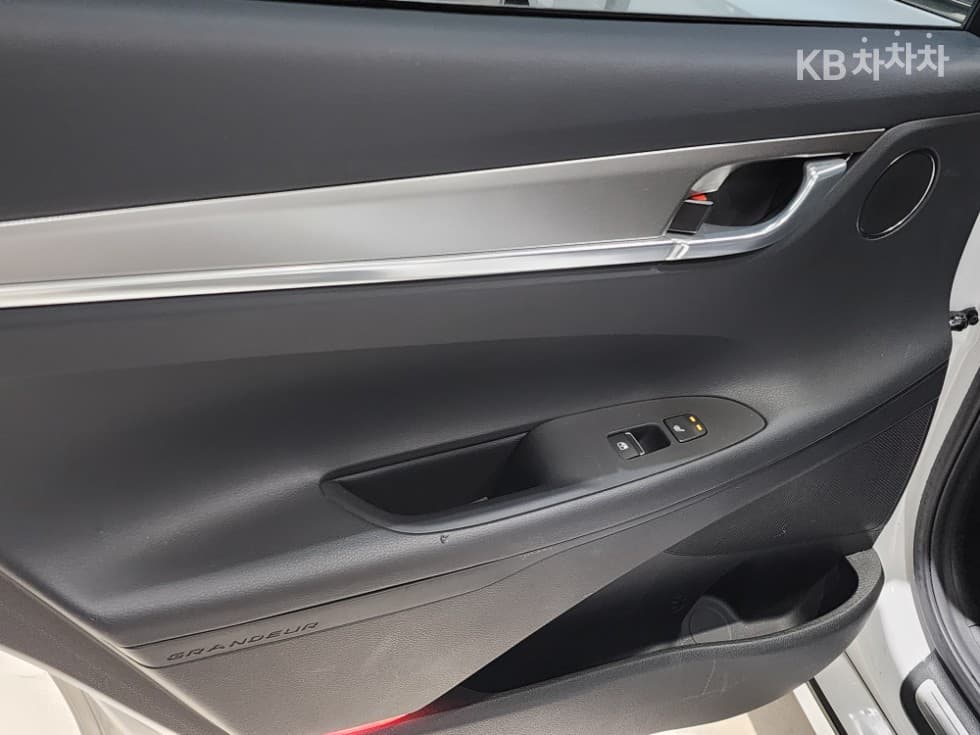 Хюндай The New (фейслифт) Grandeur (Azera) Хибрид2.4 Premium - 27