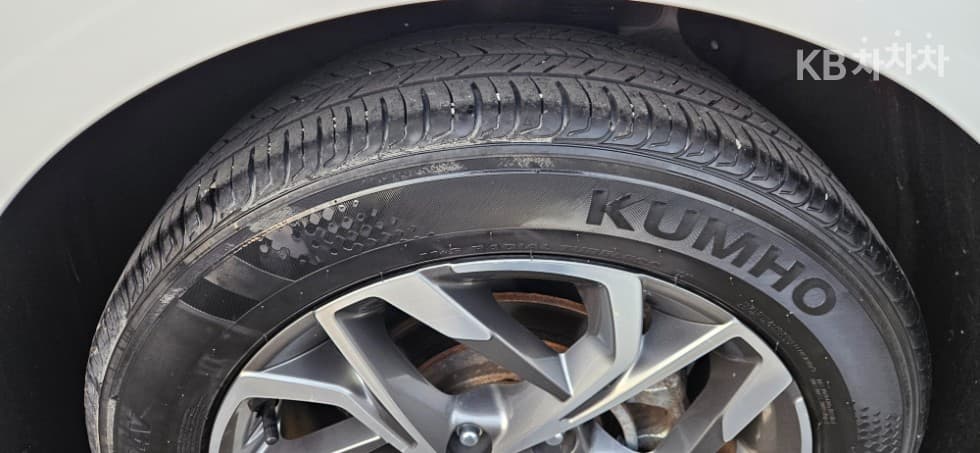 Hyundai Sonata (DN8)2.0 Modern - 28