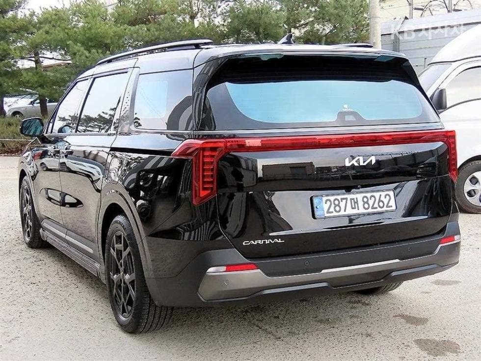 Киа The New (фейслифт) Канивал 4-то поколениеD2.2 9-местен Gravity - 3