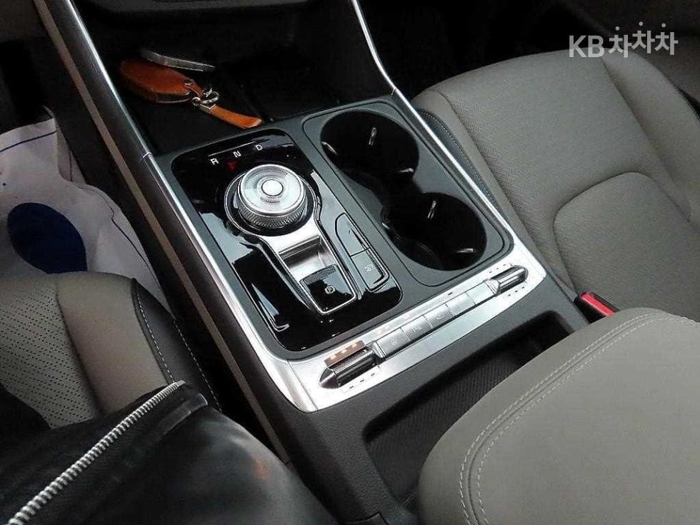 Киа The New (фейслифт) Канивал 4-то поколениеD2.2 9-местен Gravity - 12